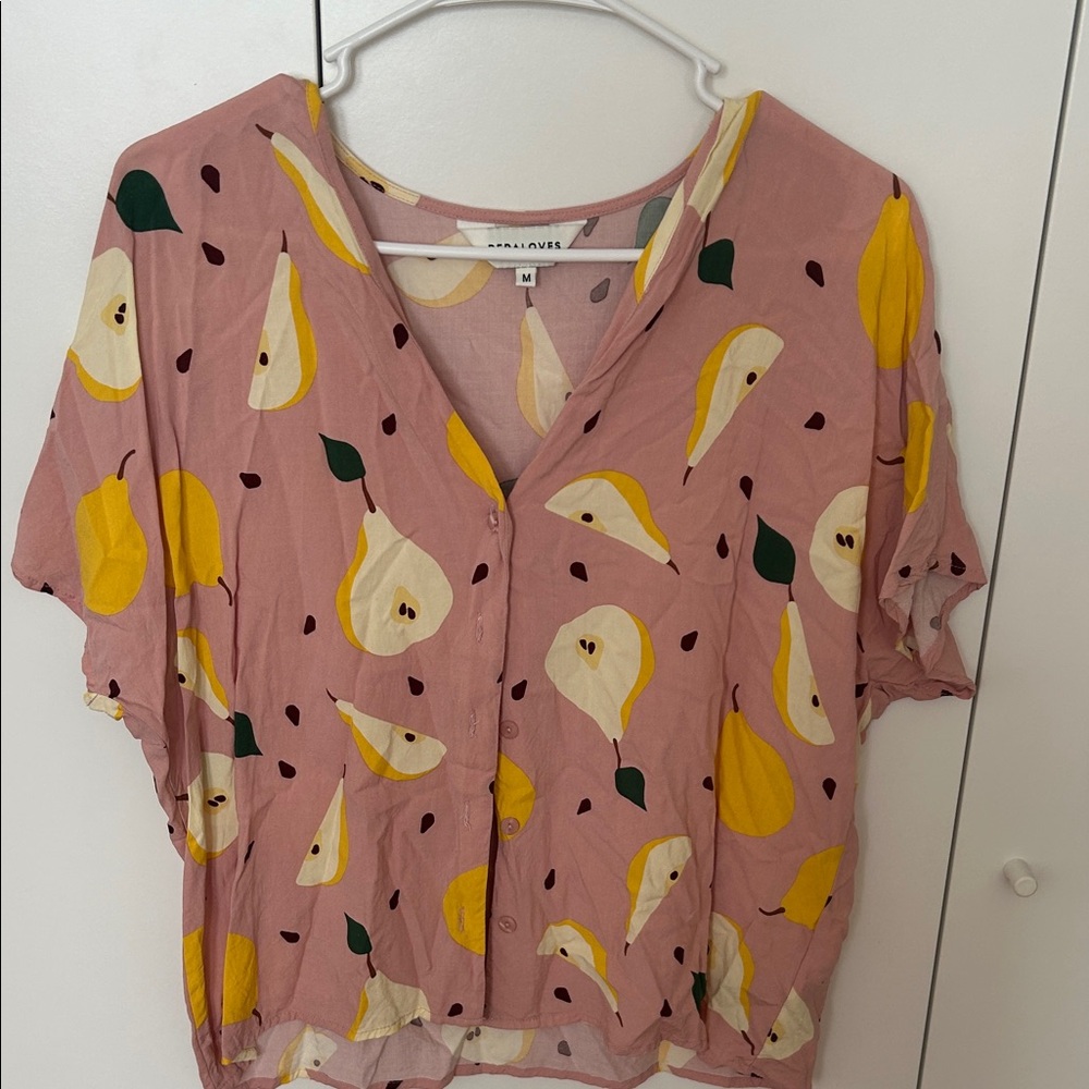 Pepaloves pear button up blouse